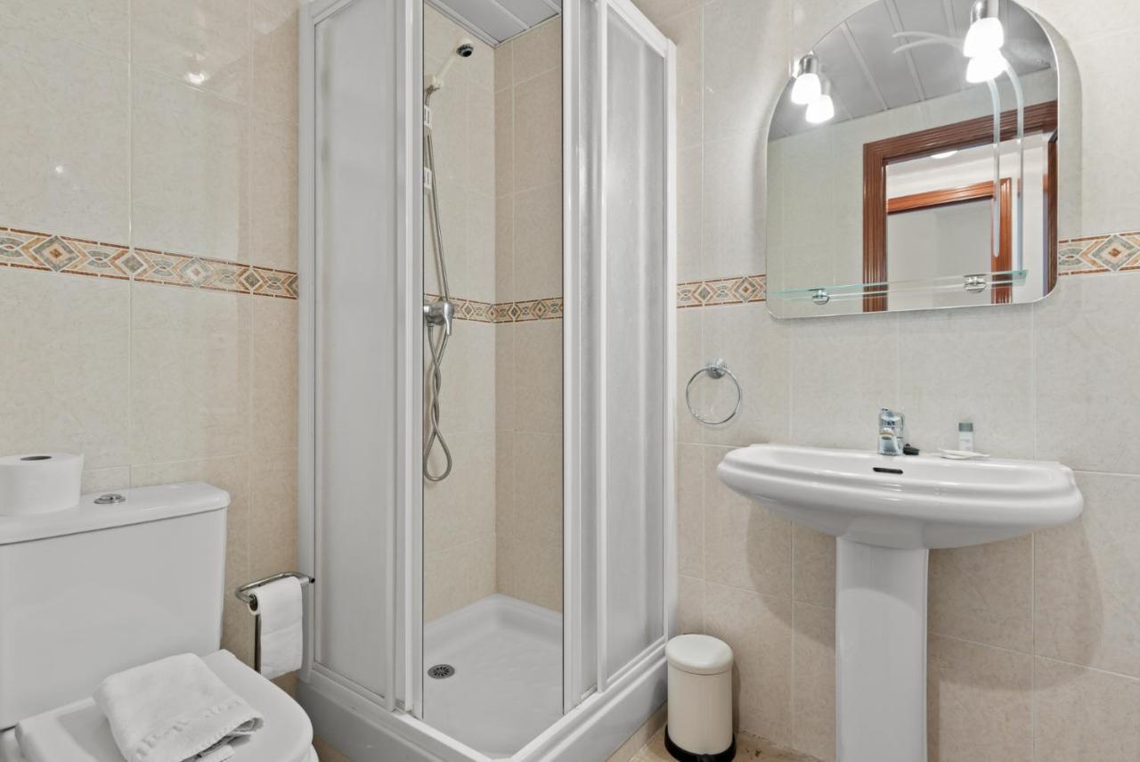 Marysol Beachclose Apartment With Pool By Costarentals - Ref 200 Benalmadena Ngoại thất bức ảnh
